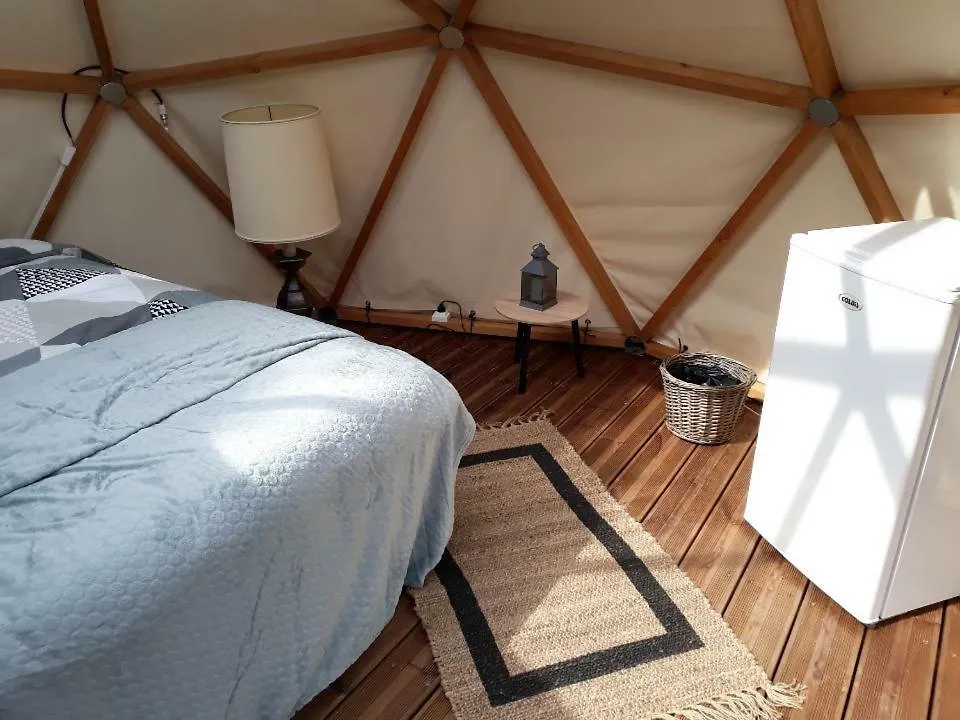 Camping Sous Les Etoiles Hotel Saint-Michel-l'Observatoire 2*,  France