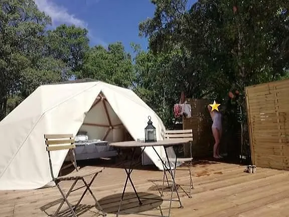Luxury tent Camping Sous Les Etoiles Hotel Saint-Michel-l'Observatoire